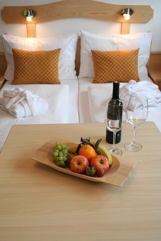 Hotel Alpenrose Muehlbach Am Hochkoenig Værelse billede