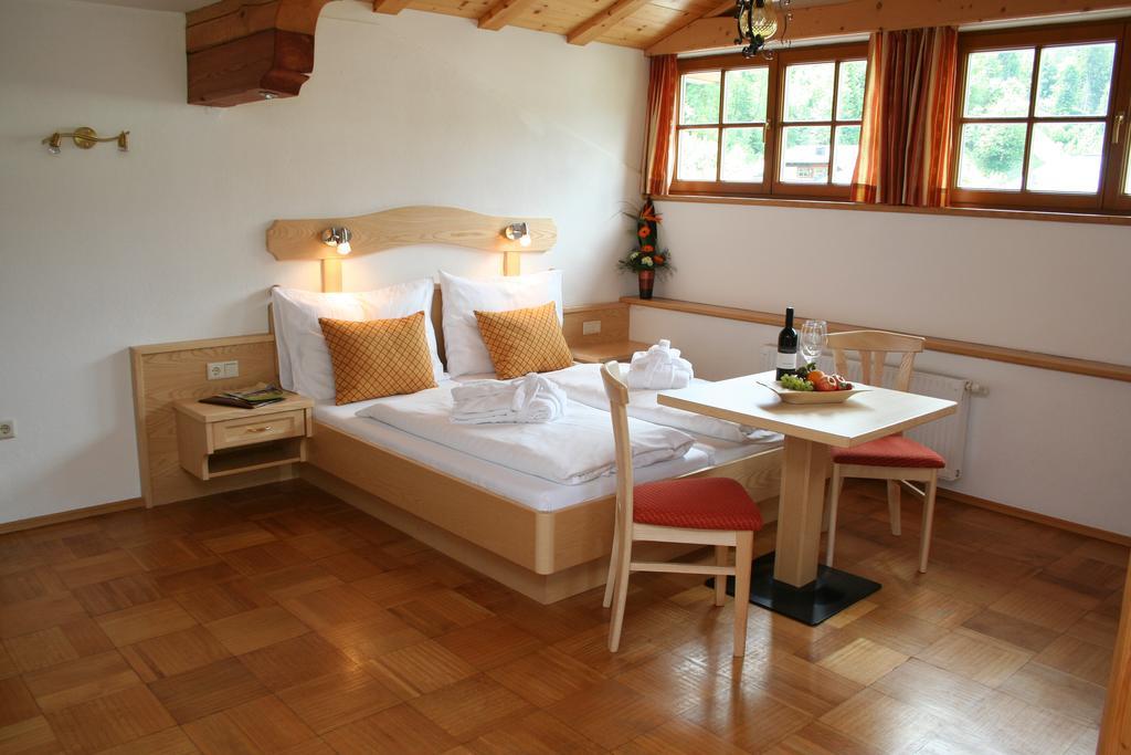 Hotel Alpenrose Muehlbach Am Hochkoenig Værelse billede